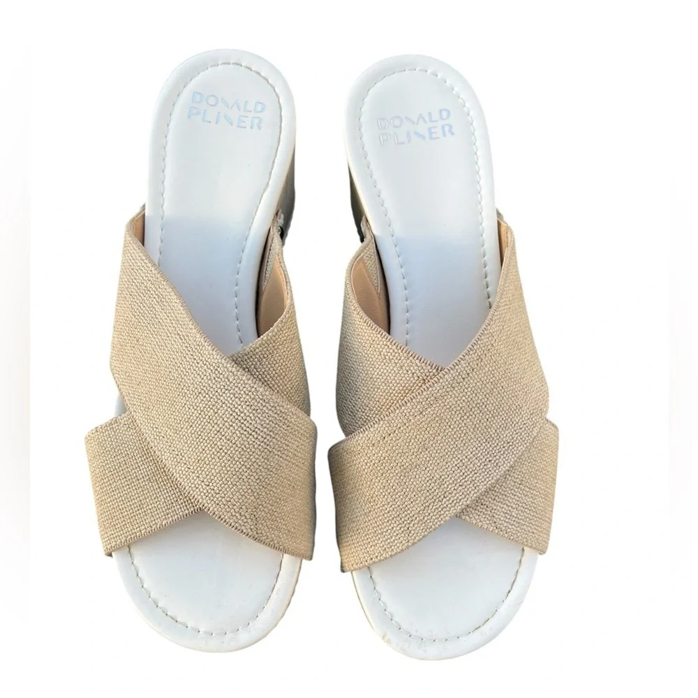 Donald Pliner Summera Tan Platform Sandals size 9